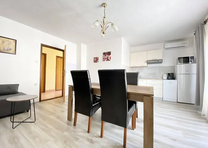 Almira With Sea View Apartment