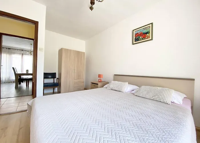 Apartment Almira With Sea View *