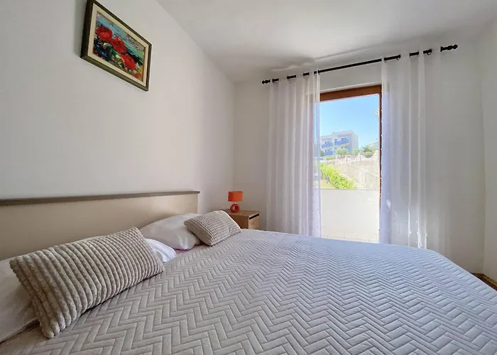 Almira With Sea View Apartment